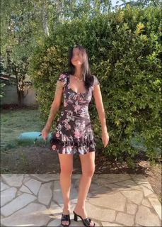 Maghla feet photo thumbnail