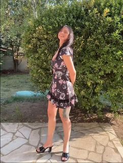 Maghla feet photo thumbnail