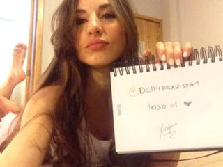 Magui Bravi feet photo thumbnail