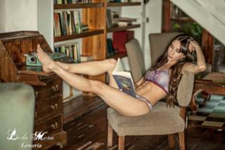 Magui Bravi feet photo thumbnail