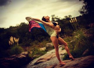 Magui Bravi feet photo thumbnail