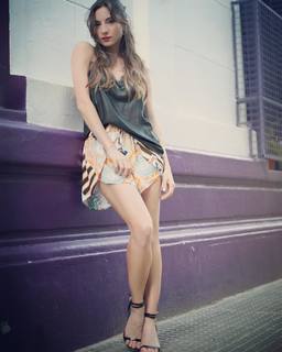 Magui Bravi feet photo thumbnail