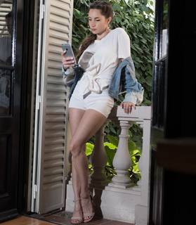 Magui Bravi feet photo thumbnail