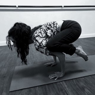 Magui Bravi feet photo thumbnail