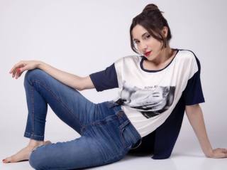 Magui Bravi feet photo thumbnail