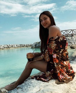 Magui Bravi feet photo thumbnail