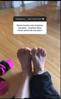 Magui Bravi feet photo thumbnail