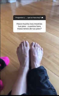 Magui Bravi feet photo thumbnail