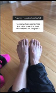 Magui Bravi feet photo thumbnail