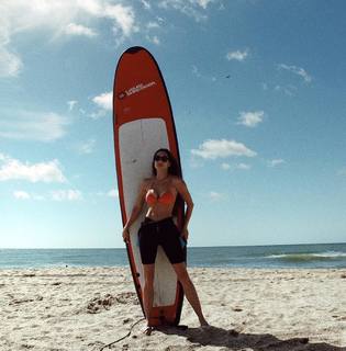 Magui Bravi feet photo thumbnail