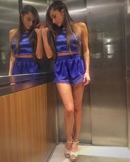 Magui Bravi feet photo thumbnail