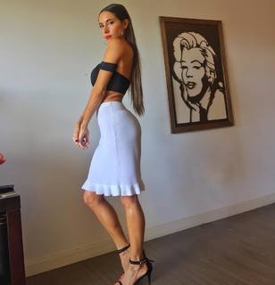 Magui Bravi feet photo thumbnail