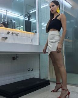 Magui Bravi feet photo thumbnail