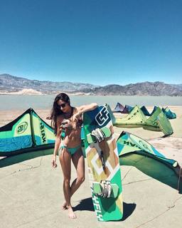 Magui Bravi feet photo thumbnail