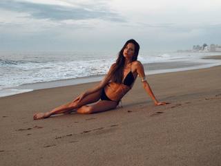 Magui Bravi feet photo thumbnail