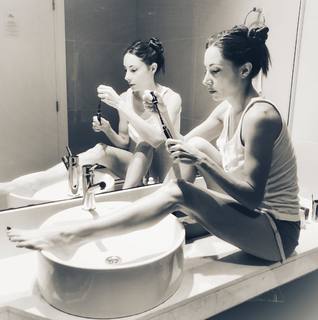 Magui Bravi feet photo thumbnail