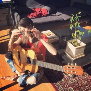 Magui Bravi feet photo thumbnail