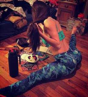 Magui Bravi feet photo thumbnail