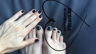 Magui Bravi feet photo thumbnail