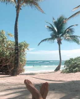 Magui Bravi feet photo thumbnail