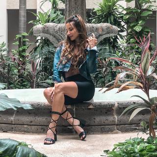 Magui Bravi feet photo thumbnail