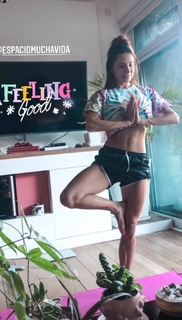 Magui Bravi feet photo thumbnail