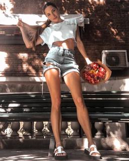 Magui Bravi feet photo thumbnail