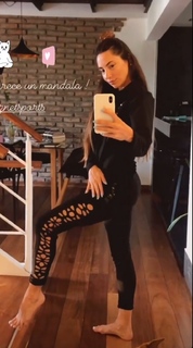 Magui Bravi feet photo thumbnail