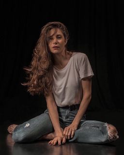 Magui Bravi feet photo thumbnail