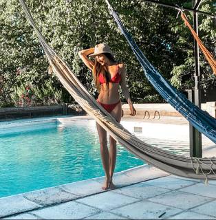 Magui Bravi feet photo thumbnail