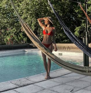 Magui Bravi feet photo thumbnail