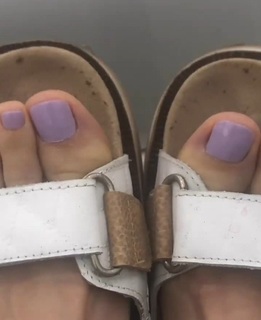 Magui Bravi feet photo thumbnail