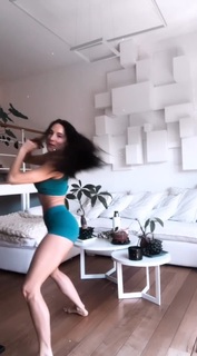 Magui Bravi feet photo thumbnail