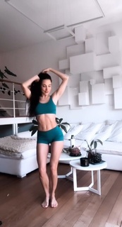 Magui Bravi feet photo thumbnail