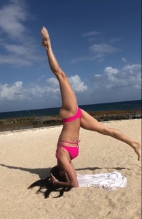 Magui Bravi feet photo thumbnail