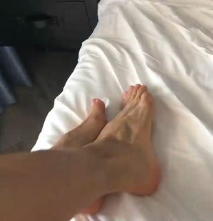 Magui Bravi feet photo thumbnail