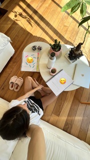 Magui Bravi feet photo thumbnail