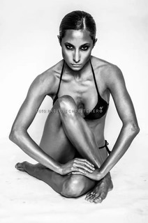 Magui Bravi feet photo thumbnail