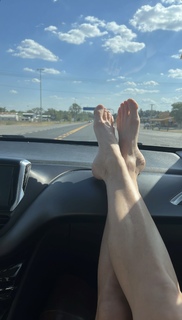 Magui Bravi feet photo thumbnail