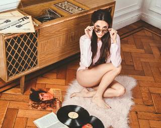 Magui Bravi feet photo thumbnail