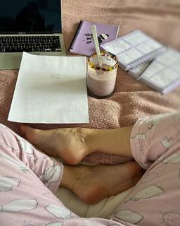 Magui Bravi feet photo thumbnail