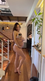 Magui Bravi feet photo thumbnail