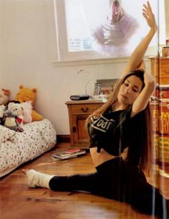 Magui Bravi feet photo thumbnail