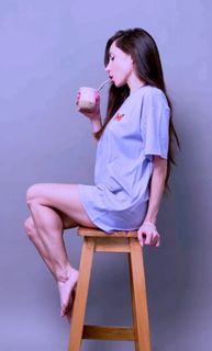 Magui Bravi feet photo thumbnail