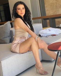 Maguy Bou Ghosn feet photo 11