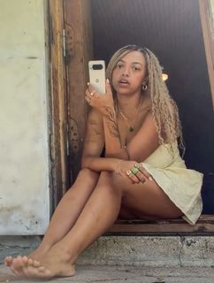 Mahalia Burkmar feet photo 14