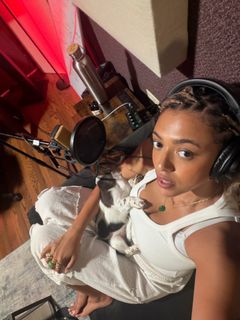 Mahalia Burkmar feet photo 12