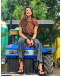 Mahi Sharma feet photo 20