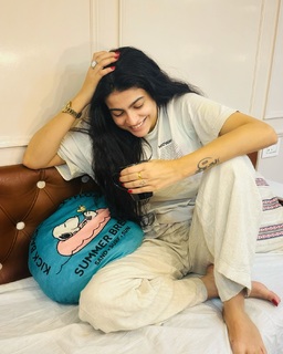 Mahi Sharma feet photo 9