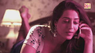 Mahie Gill feet photo thumbnail